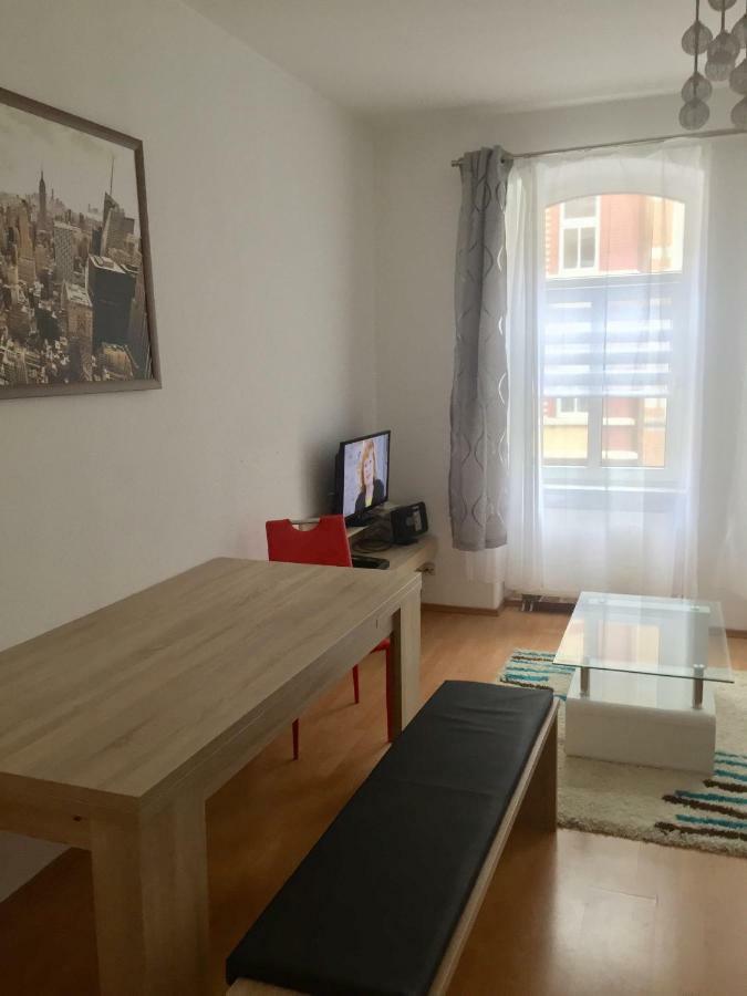 Ferienwohnung Am Schmidtstedter Knoten แอร์ฟวร์ท ภายนอก รูปภาพ
