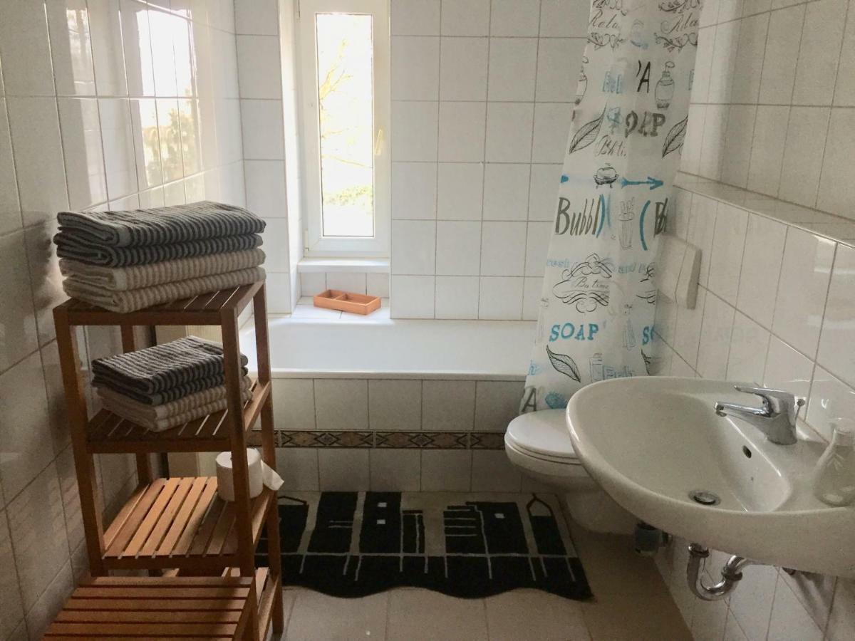 Ferienwohnung Am Schmidtstedter Knoten แอร์ฟวร์ท ภายนอก รูปภาพ